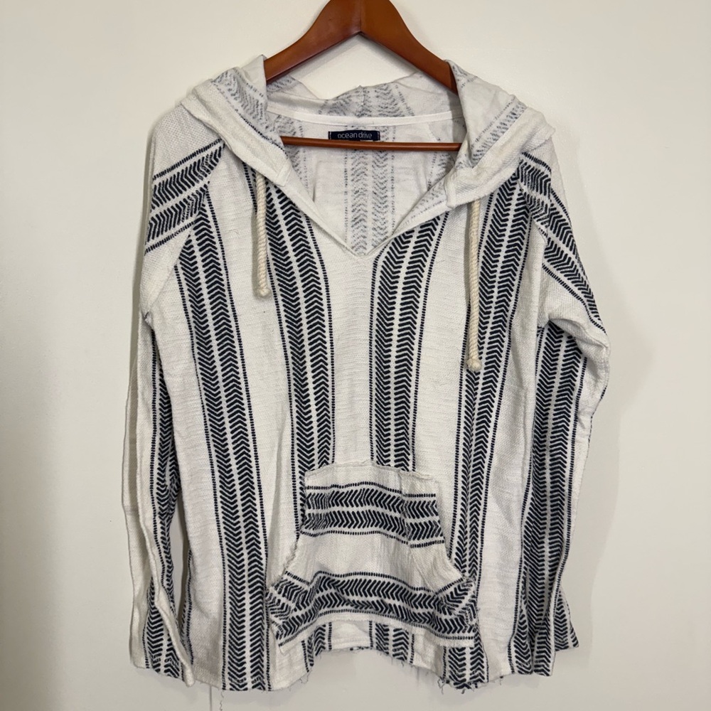 Ocean Drive White & Blue Hooded Striped Knit Pullover Medium Boho Beachy Baja